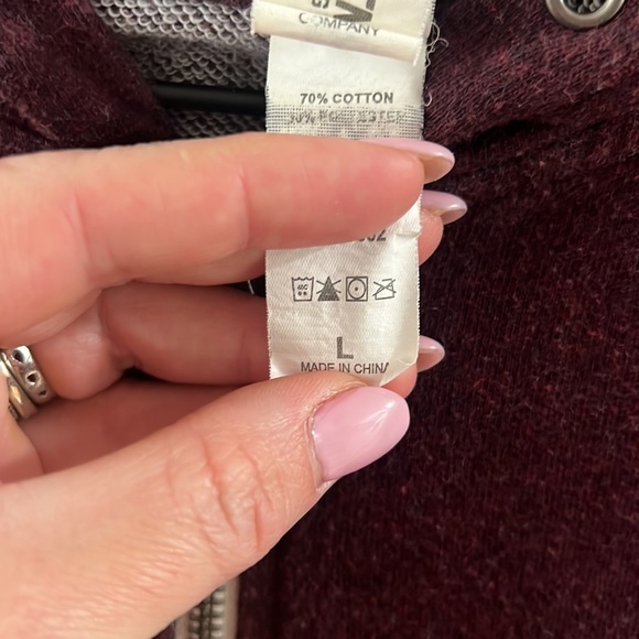 Maroon hoodie - Picture 3 of 3